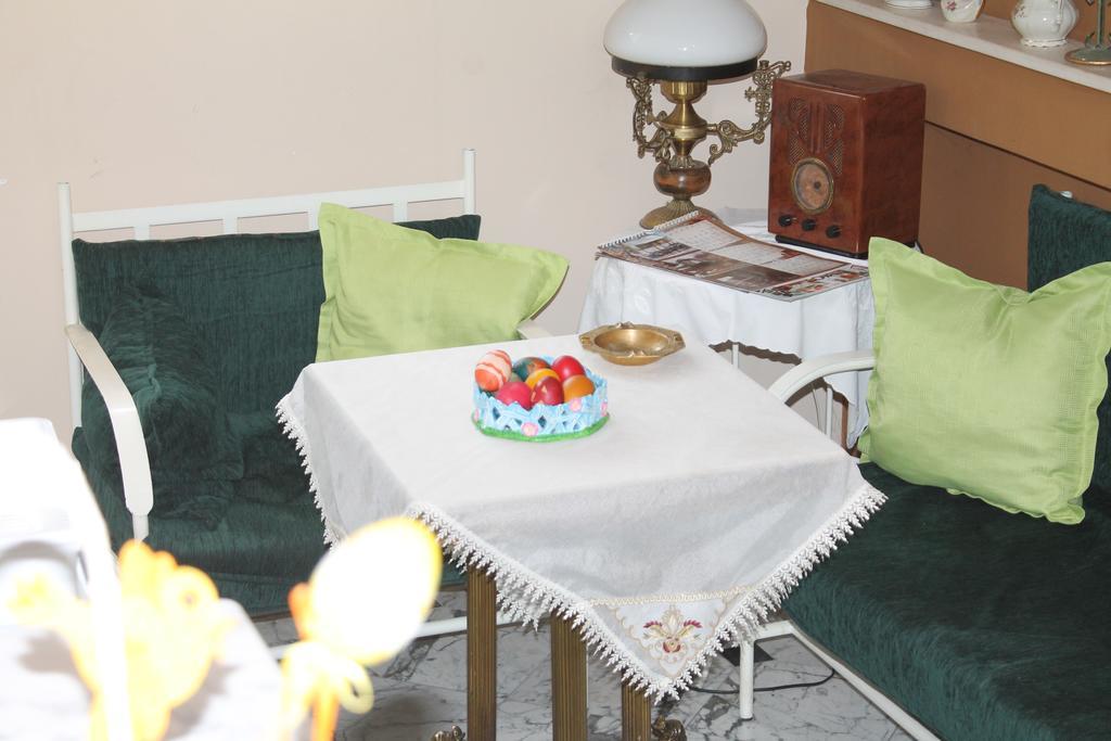 Royal Apartment *